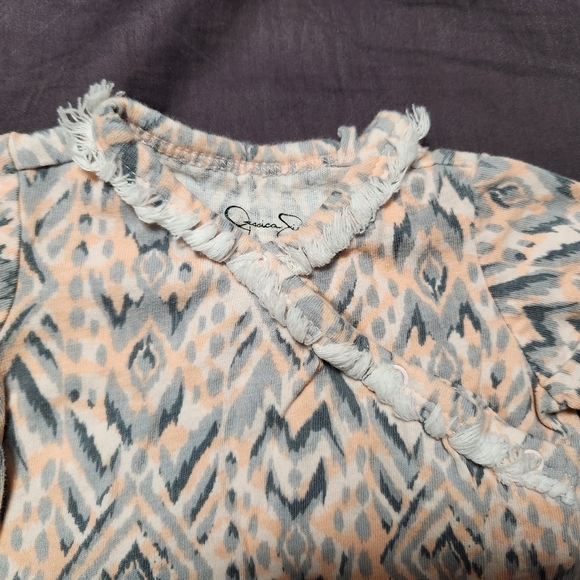 Jessica‎ Simpson footed pajamas size 0-3 months - Picture 4 of 9